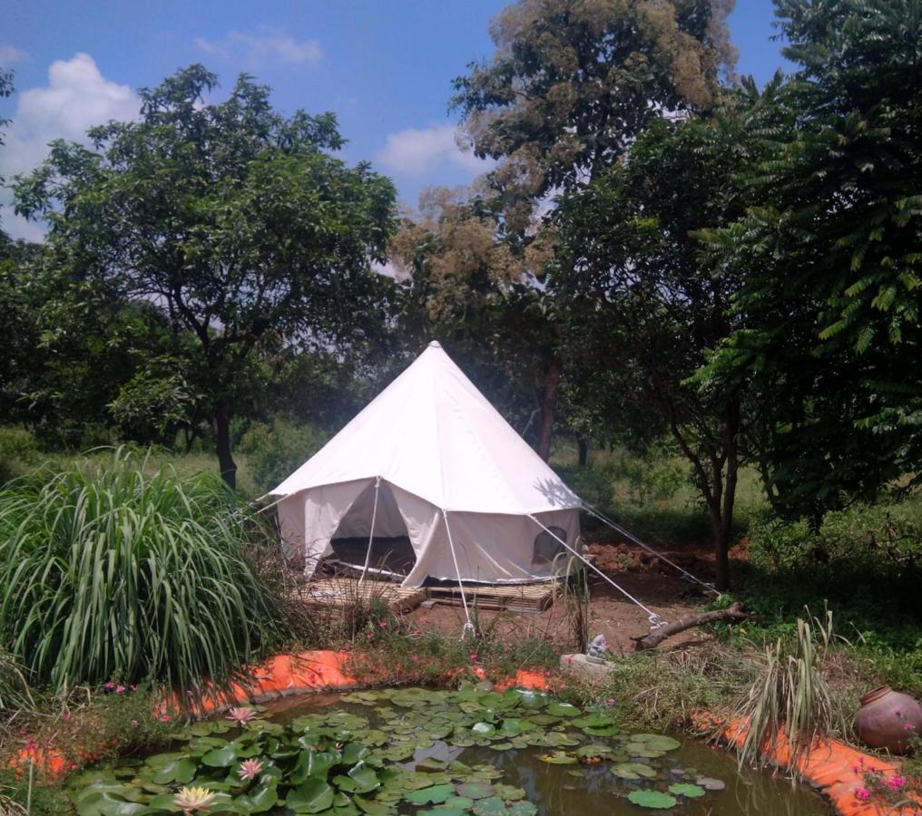 Hornbill Farm Resort Hyderabad Eksteriør billede