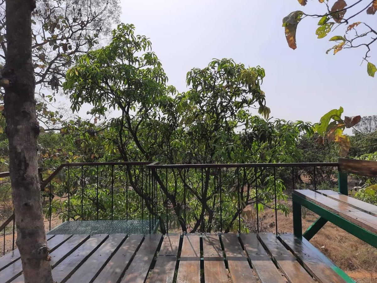 Hornbill Farm Resort Hyderabad Eksteriør billede
